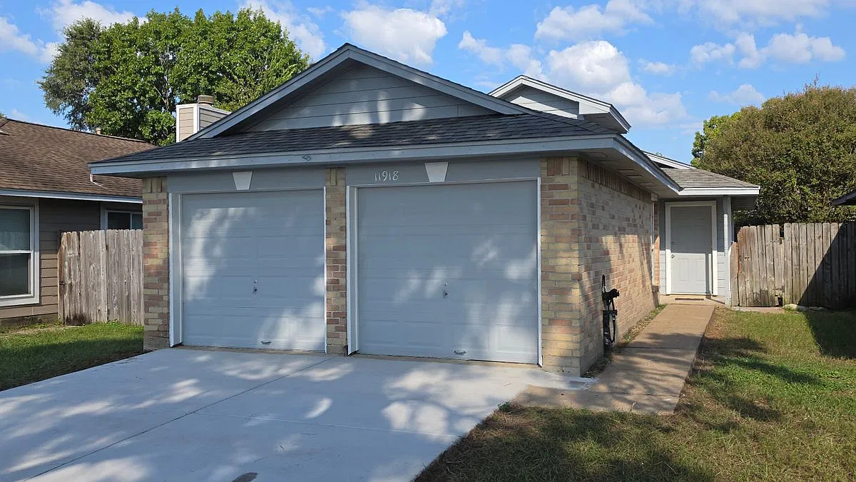 3 bed, 2.0 bath, 1159 sqft, $1,850 — Photo 1