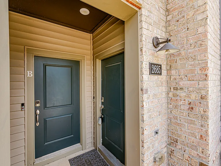 2685 Saint Elias Dr — Photo 3