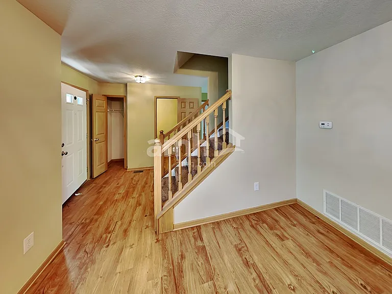 2395 Featherwood Dr — Photo 6