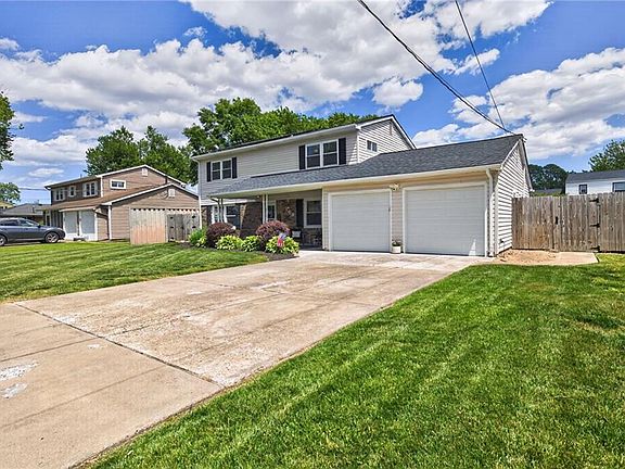 3rd image of 168 Upperville Rd