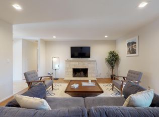 1233 Levin Ave, Mountain View, CA 94040