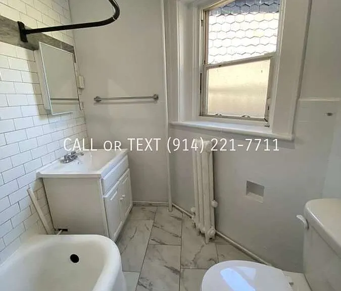 107 Elm St #5 — Photo 8