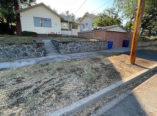 1534 Crescent Ave, Klamath Falls, OR 97601