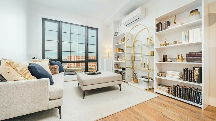 Rented by Nooklyn NYC LLC | media 79