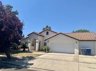 958 Suburban Ave, Madera, CA 93637