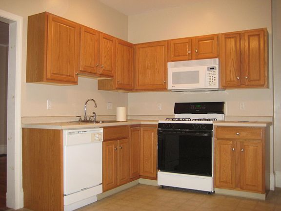 5th image of 166 Kendrick Ave