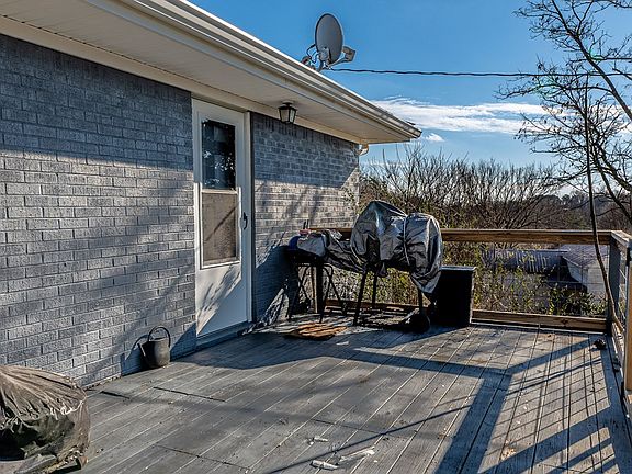 4th image of 15 Amos McClerran Rd