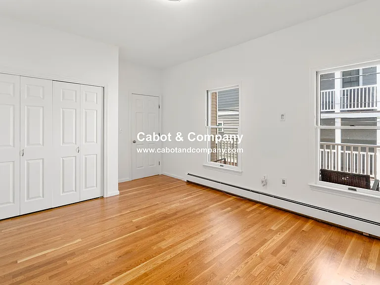 186 W 7th St #A — Photo 14