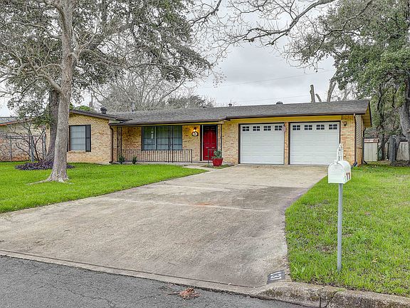 5th image of 137 Oaklane Dr