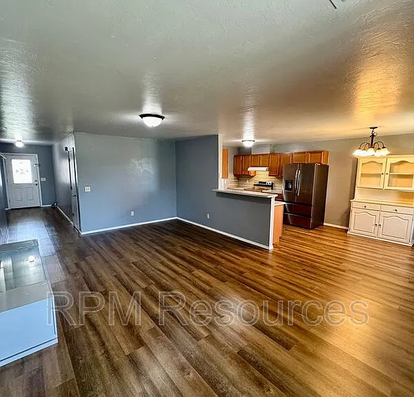 7404 Park Meadow Dr — Photo 6