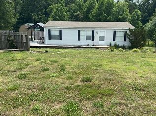 230 Steamboat Dr, Reidsville, NC 27320