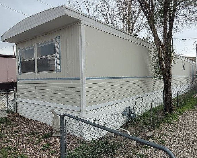 1st image of 736 5th Ave W Lot 17