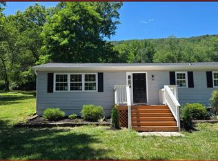 8922 Carpers Pike, Yellow Spring, WV 26865
