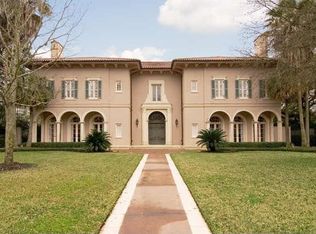 2943 Del Monte Dr, Houston, TX 77019