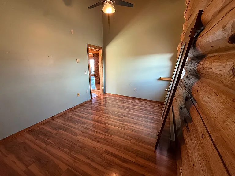 545 Coulee Dr — Photo 13