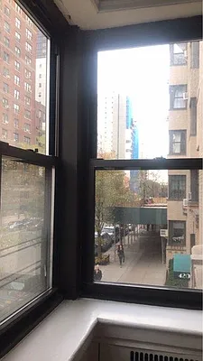 Rented by Domus Realty | media 10