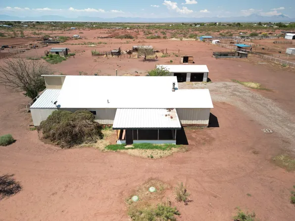 42 Burleson Ln, Tularosa, NM 88352