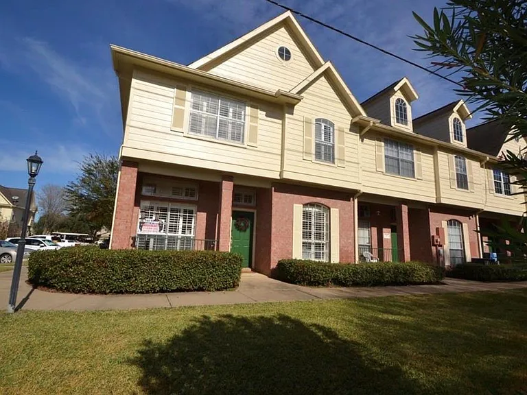 2710 Grants Lake Blvd #J10 — Photo 40