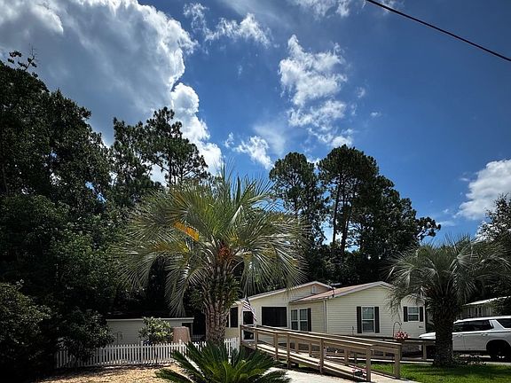 3rd image of 558 Escambia Loop