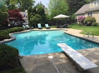 27 Loew Cir, Milton, MA 02186