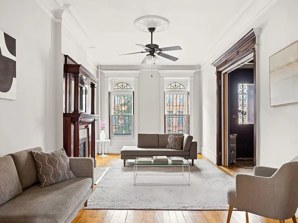 592 Decatur St, Brooklyn, NY 11233