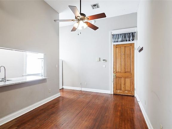 3rd image of 1315 Saint Andrew St #6