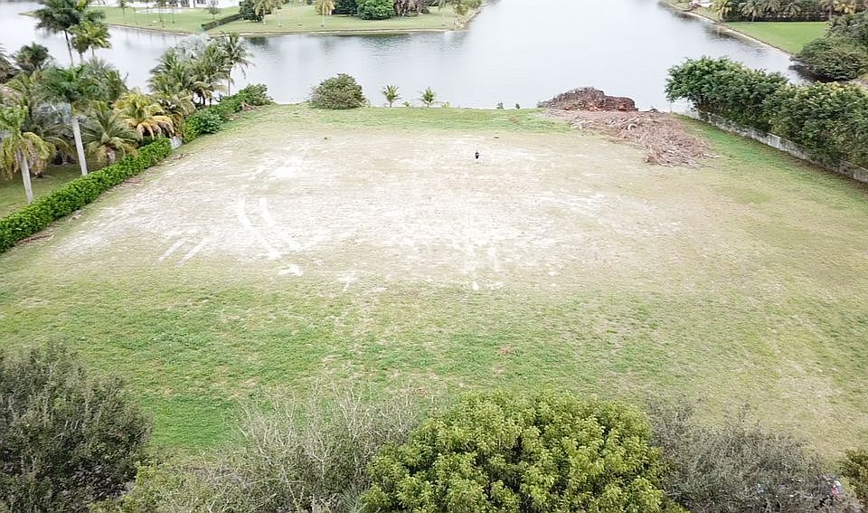 Aerial view from front