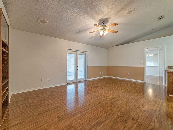 4th image of 3265 Kirby Dr