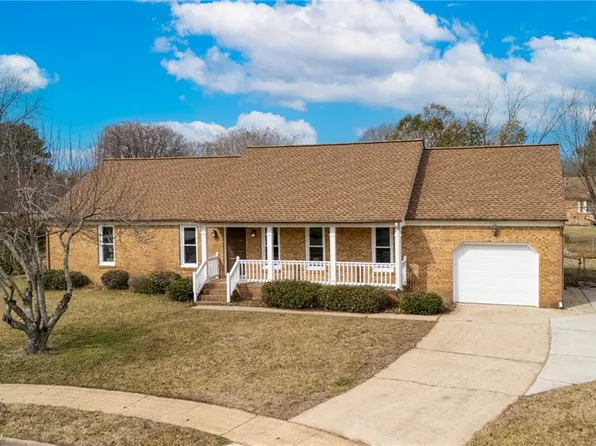 804 Sugar Maple Ln, Chesapeake, VA 23322