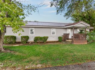 9440 Morrison St, Forest, IN 46039