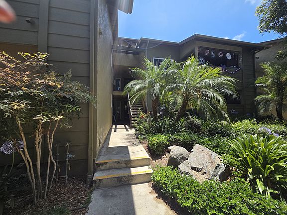 3rd image of 176 Avenida Descanso Unit I