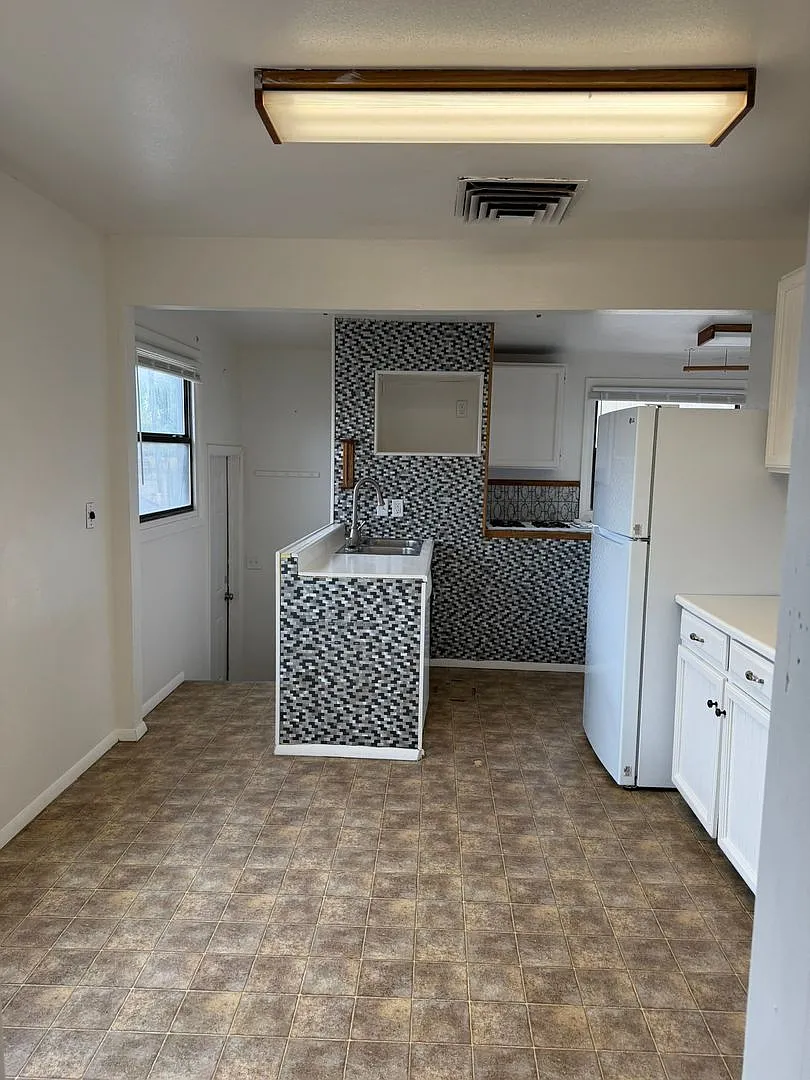 2Bed + Loft & 1Bath House in the Country — Photo 4