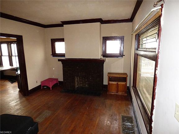 3rd image of 2206 West Blvd