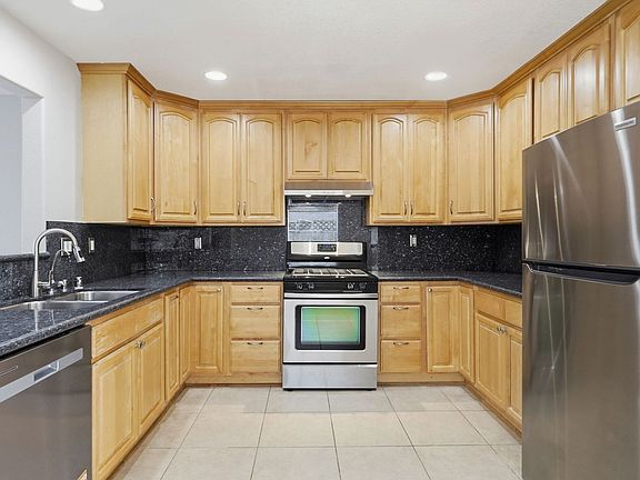 5th image of 1727 Arana Ct