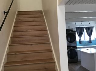 1449 Hunakai St, Honolulu, HI 96816
