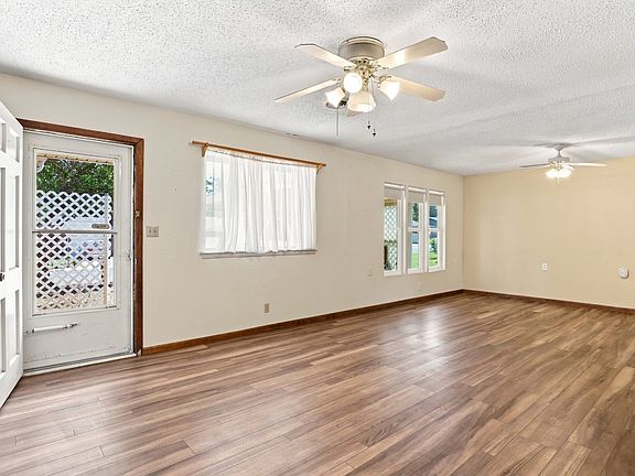 5th image of 626 NE 18th St