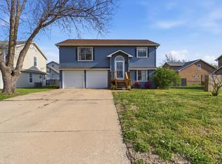 210 Butterfield Rd, Manhattan, KS 66502