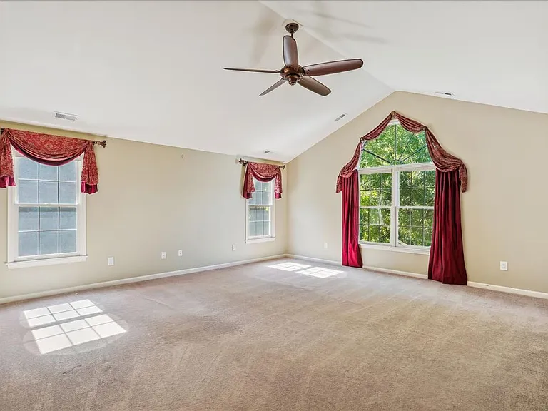 8931 Falls Farm Dr — Photo 73