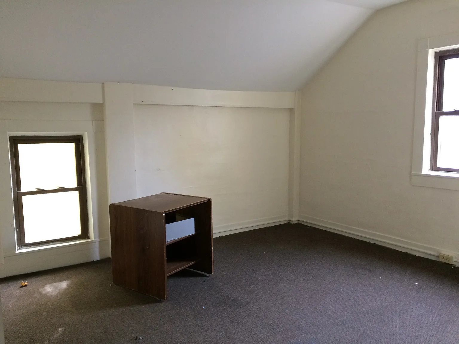 Three Bed Apt, Downtown Ithaca ($2,000/ avail from Sept-2026) — Photo 1