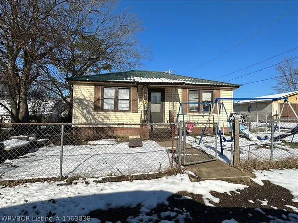 604 S Witte St, Poteau, OK 74953