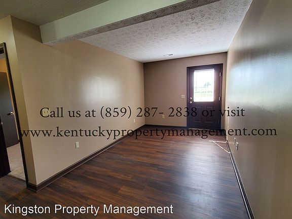 3rd image of 101 Hager Dr #1A