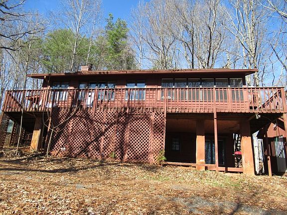 3rd image of 69 Orchard Hill Rd