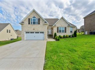 117 Kestrel Cir, La Vergne, TN 37086