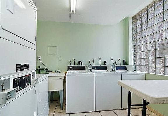 5th image of 156 Sackett St APT 3D