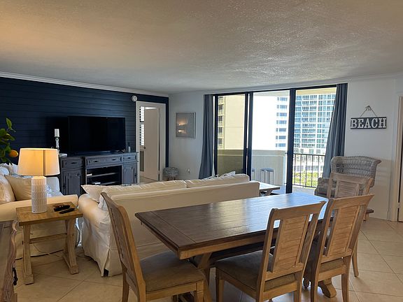 4th image of 2800 N Ocean Dr APT A10c