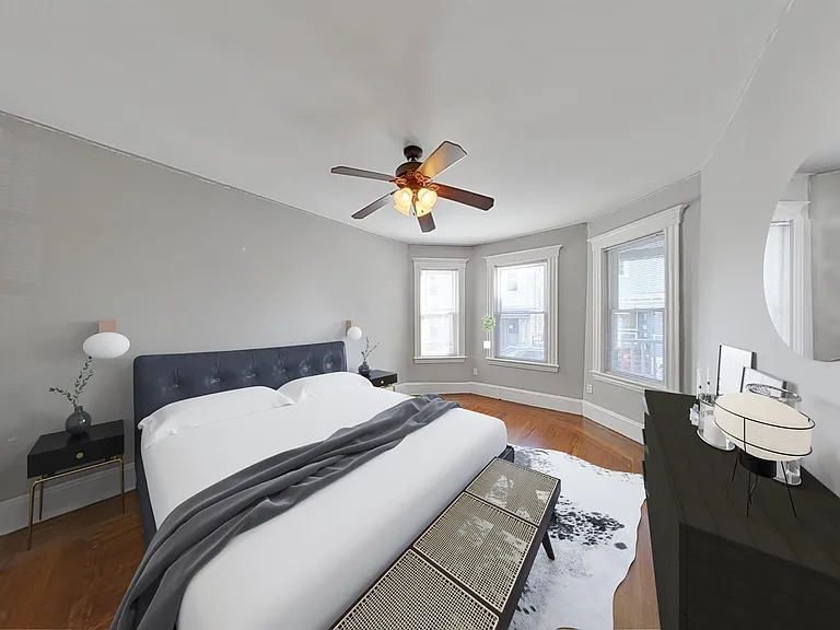 737 Parker St #1 — Photo 4