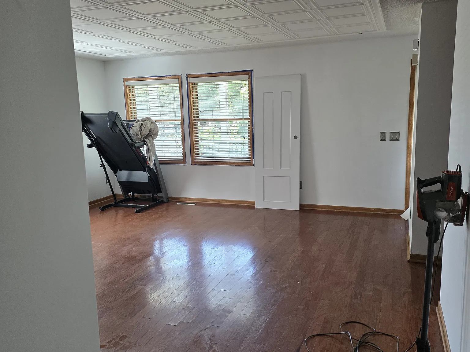 3 bed, $2,800 — Photo 2