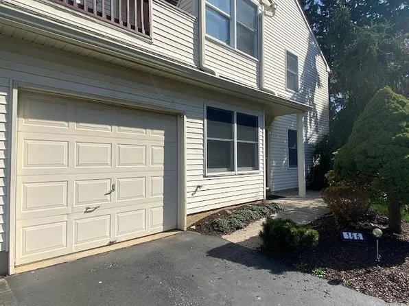 166 Lindfield Cir #166, Macungie, PA 18062