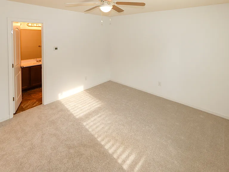 31 Southfork Dr SW — Photo 15