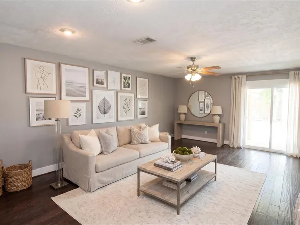 16710 Cobble Ridge Dr, Sugar Land, TX 77498